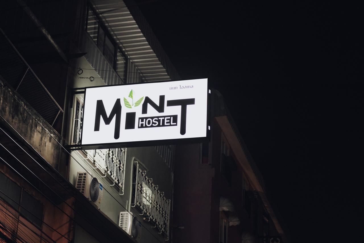 Mint Hostel Банкок Екстериор снимка
