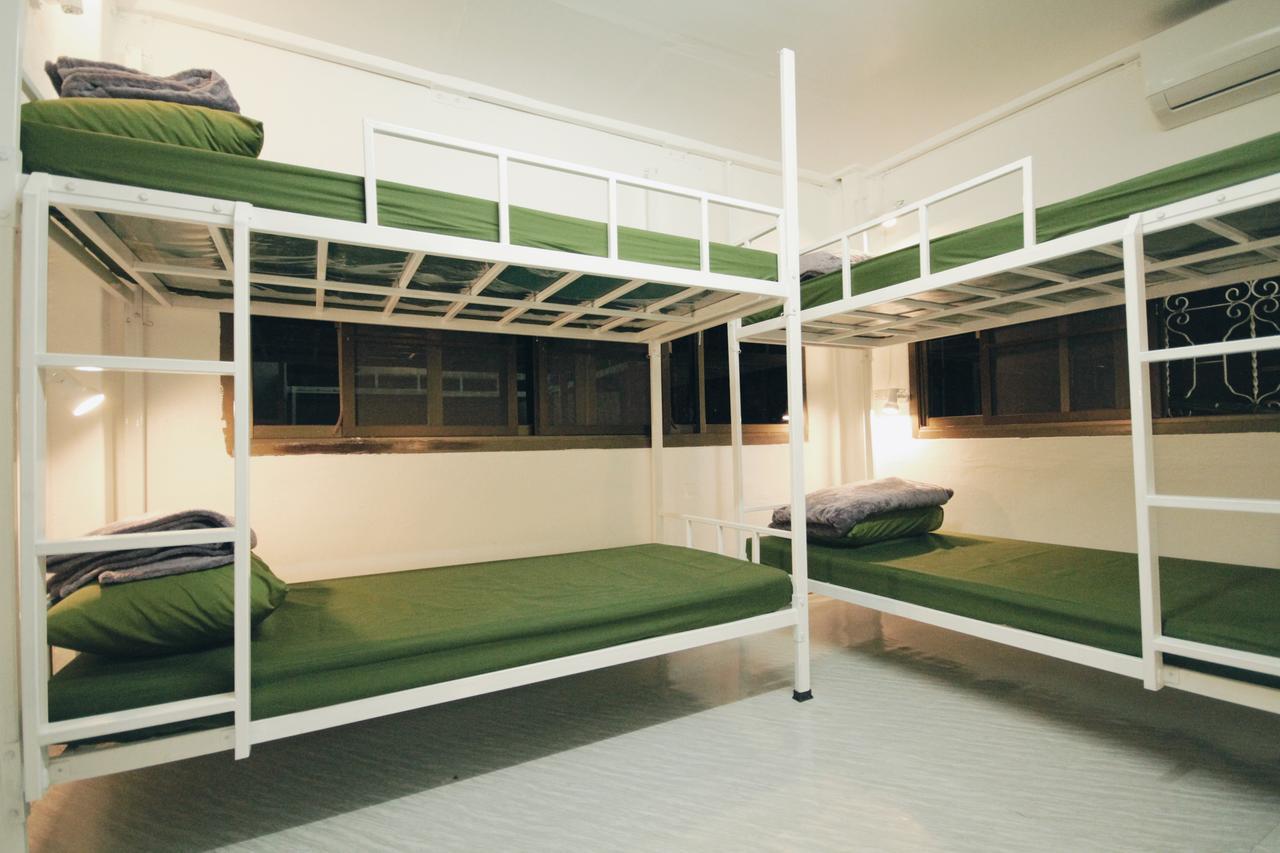 Mint Hostel Банкок Екстериор снимка