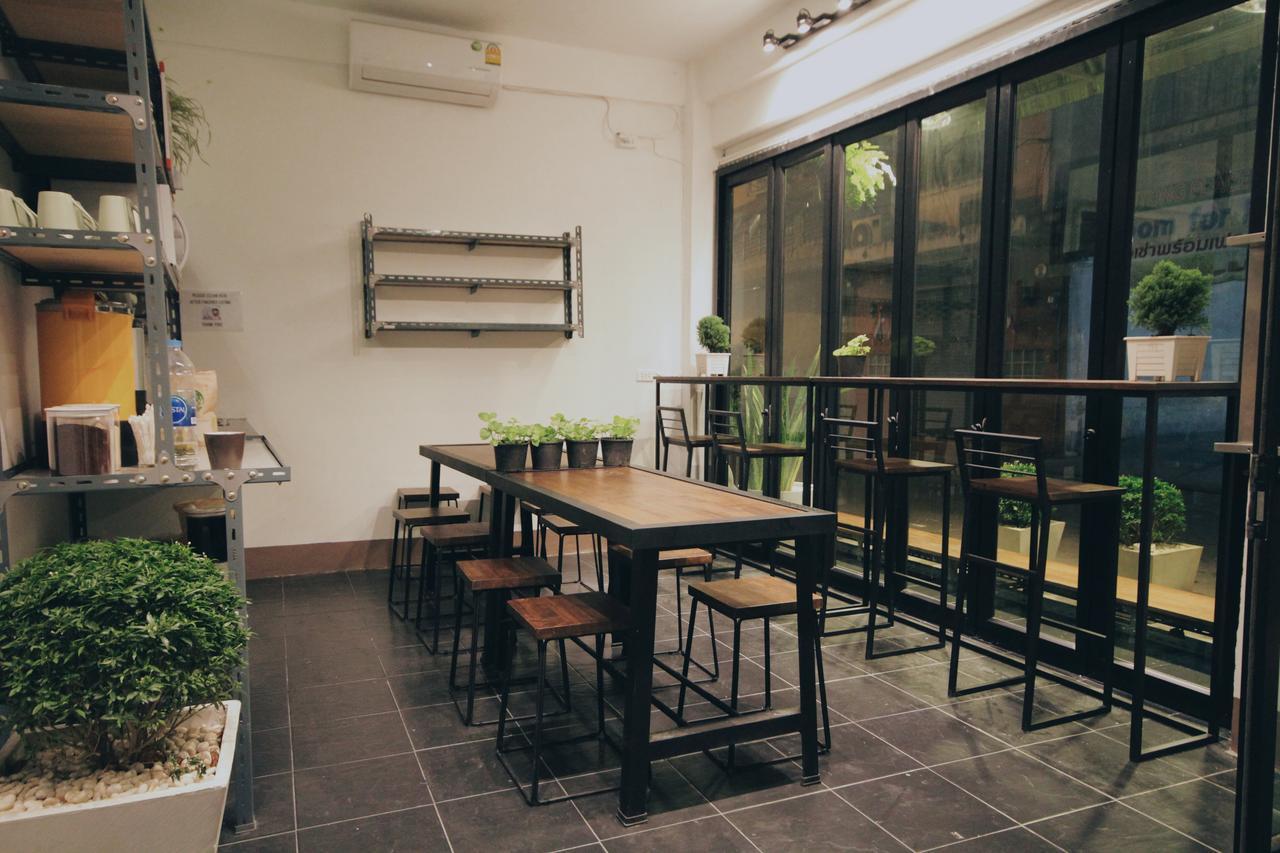 Mint Hostel Банкок Екстериор снимка