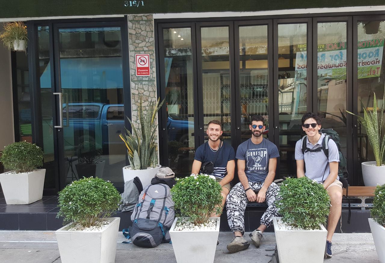 Mint Hostel Банкок Екстериор снимка